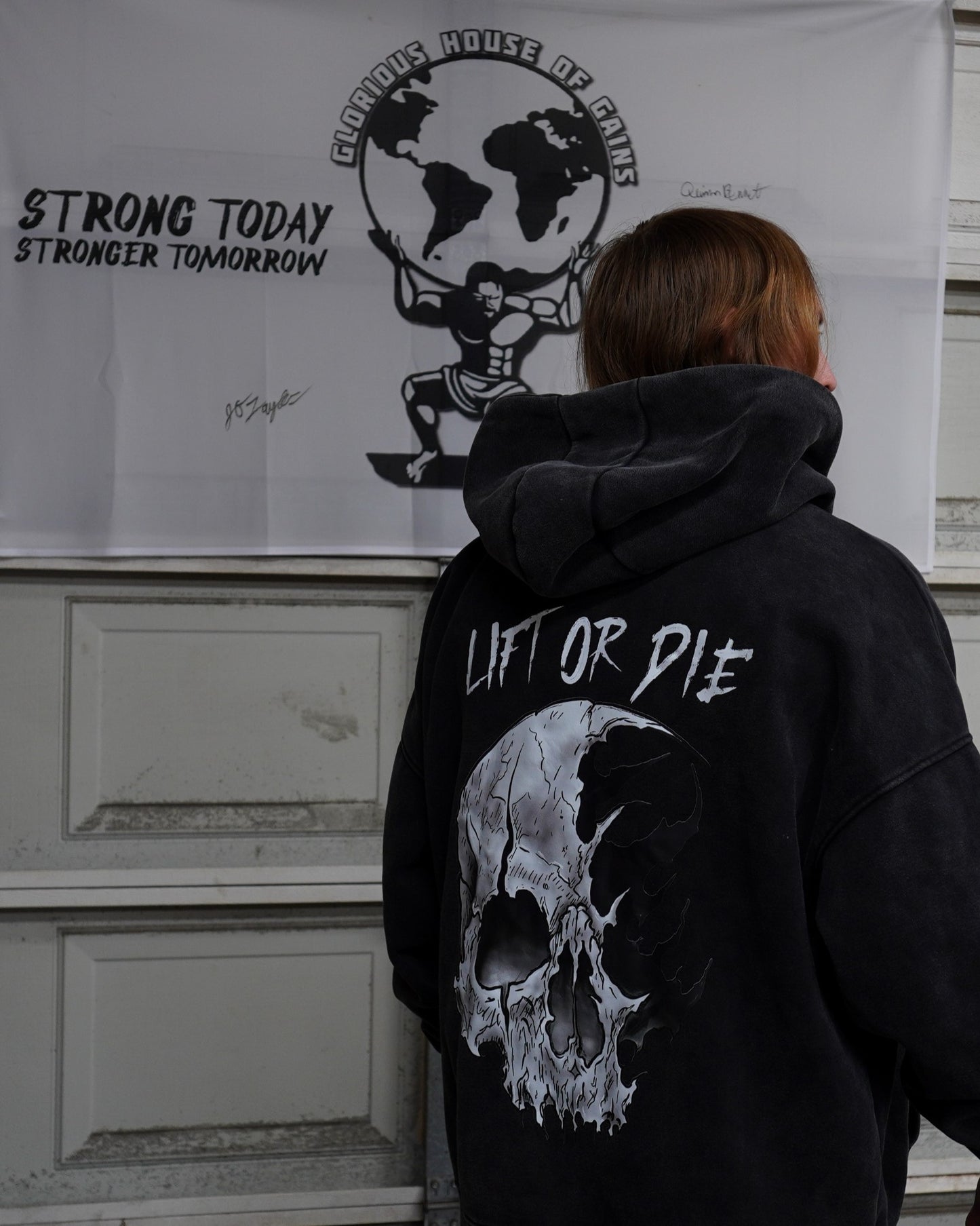 LIFT OR DIE - Zip Hoodie