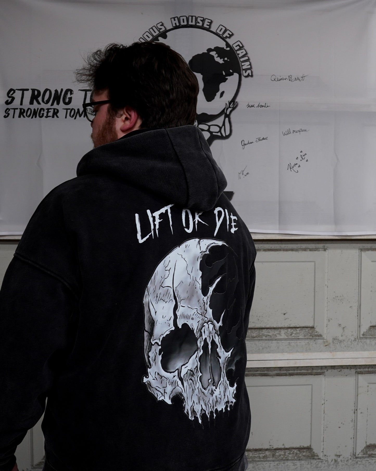 LIFT OR DIE - Zip Hoodie